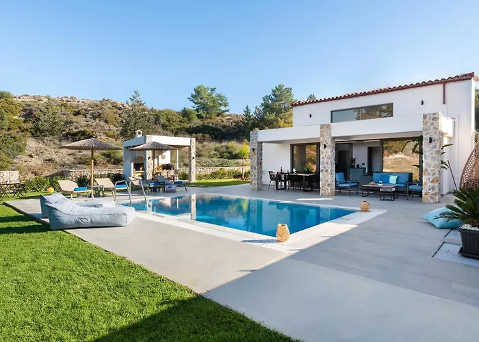 Aiora Luxury Villas